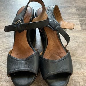 Clarks Platform Sandals